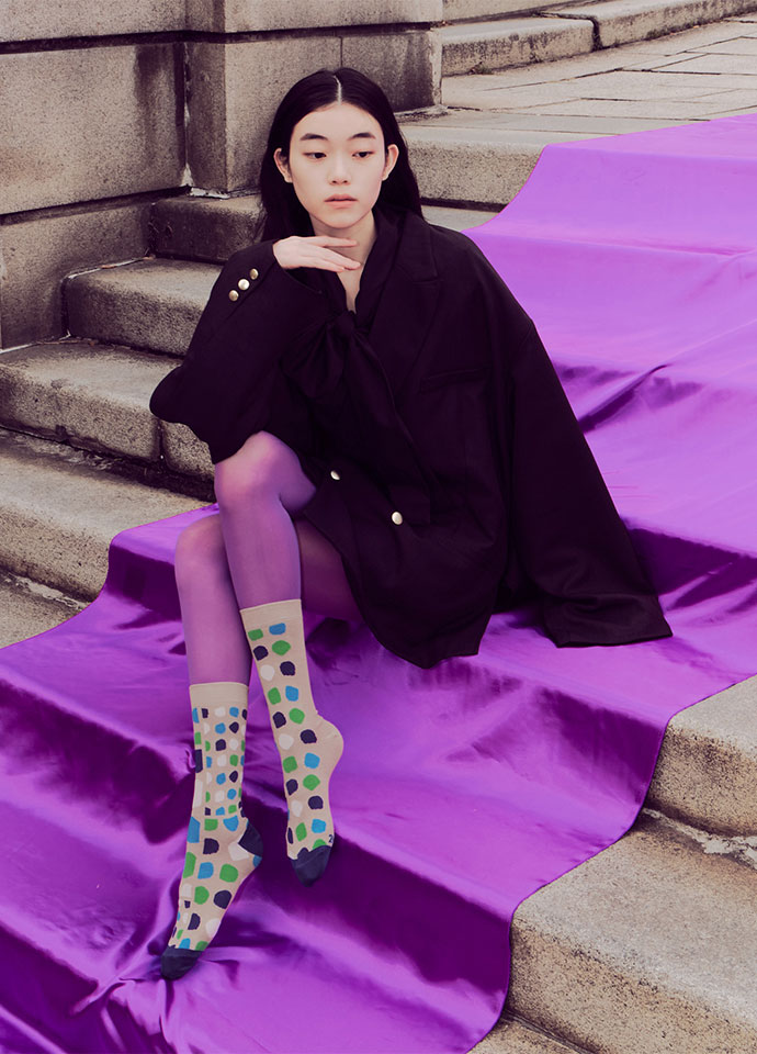 泡沫樂園不對稱設計中長襪